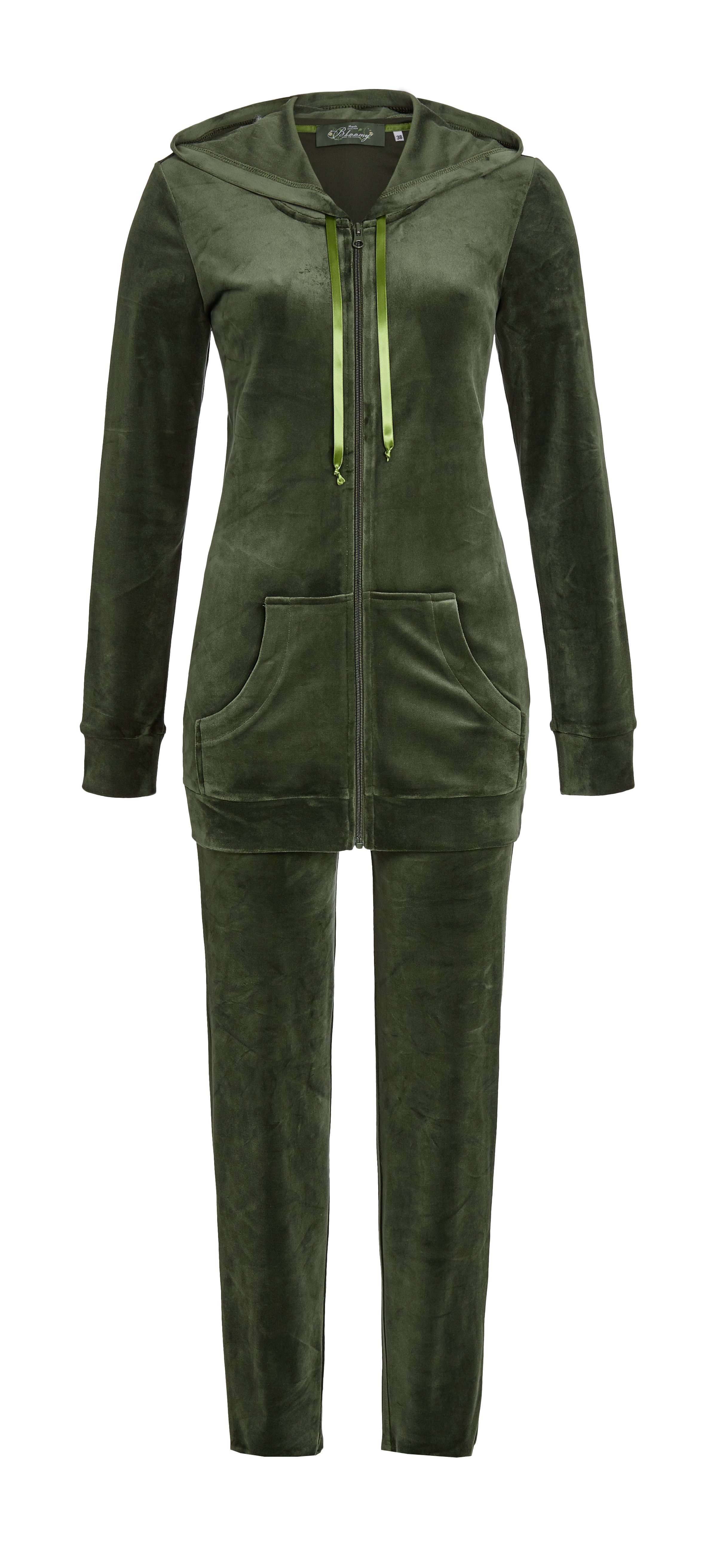 Anzug mit Kapuze Anzug mit Kapuze