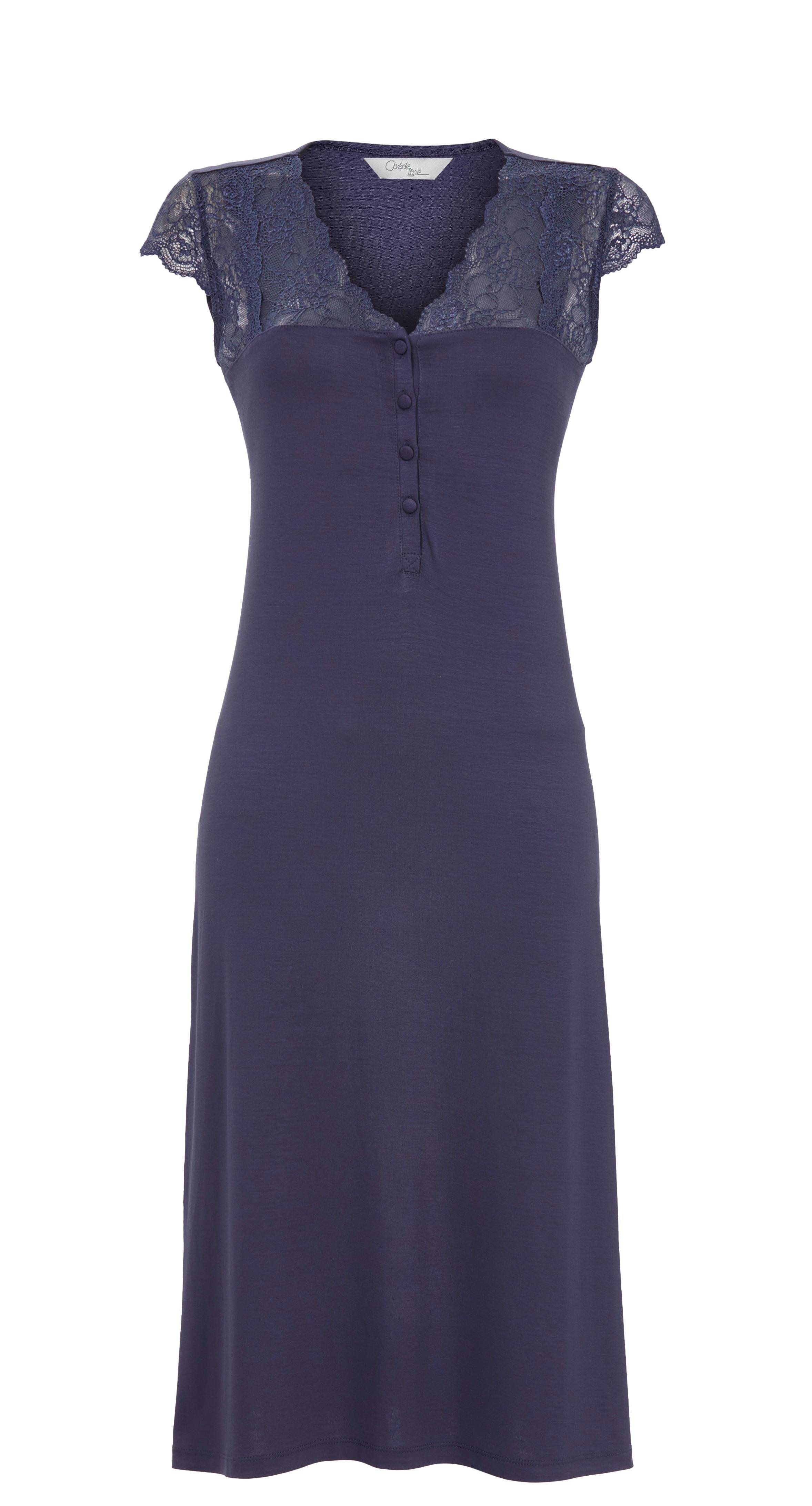 Nachthemd mit Spitzeneinsatz